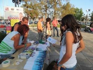 Solidarity Tracks stand